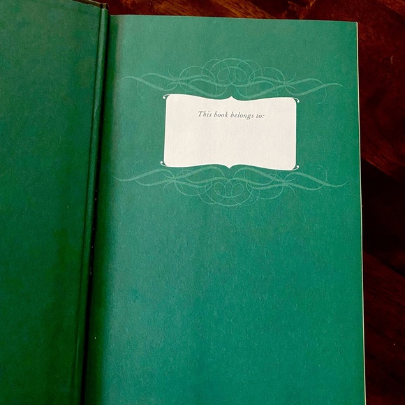 A Court of Wings and Ruin Target Exclusive Edition (out of print hardcover) SJM - Picture 2 of 3